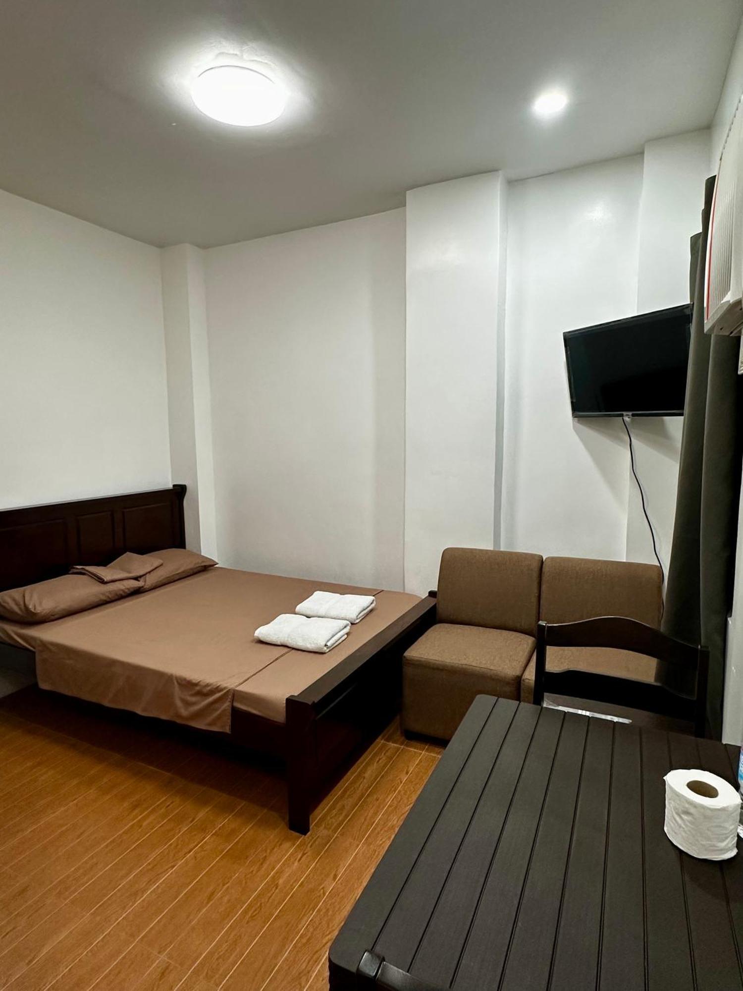 Rjc Building Appartement Olongapo Buitenkant foto
