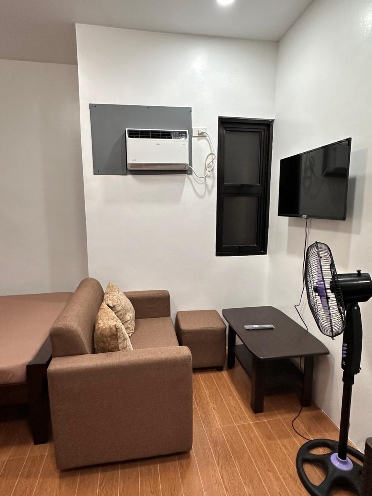 Rjc Building Appartement Olongapo Buitenkant foto